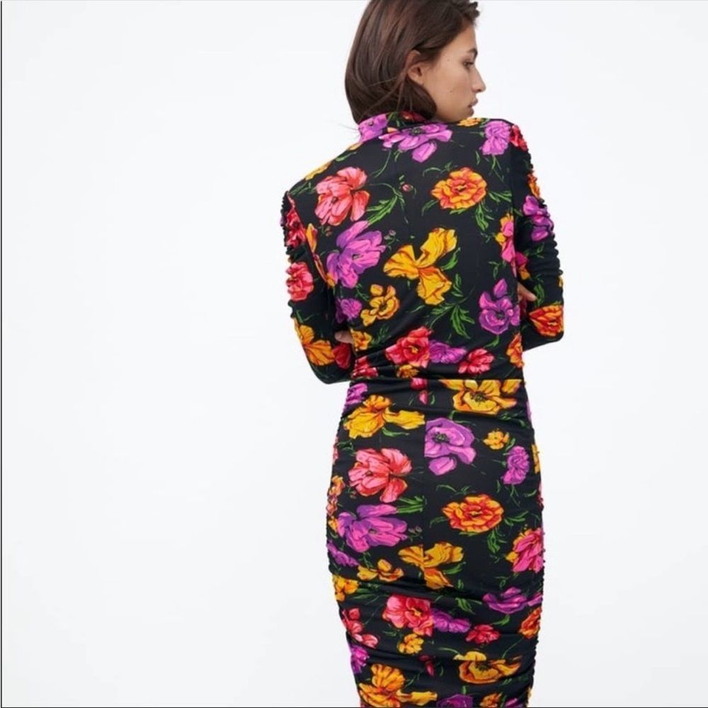 Zara (Blogger Favorite 😍) Floral Midi Mockneck Rouched Long Sleeve Dress